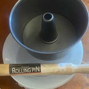 Non-Stick Blck Bundt PanWood Rolling Pin plus plastic cover cake storage all NEW